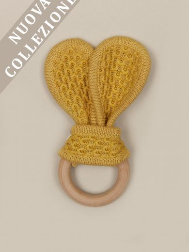 anello da dentizione in legno con fiocco in cotone organico giallo